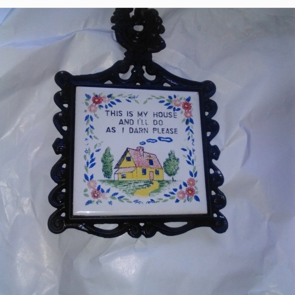 #FREE WITH BUNDLE #wrought-iron rooster tile home hot holder